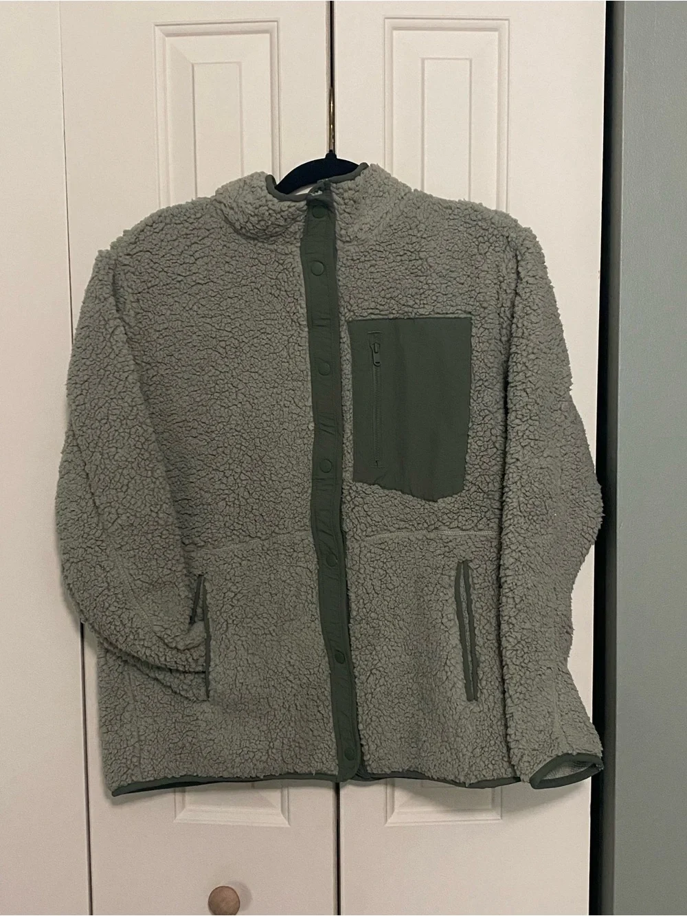 Sherpa Fleece Jacket in Sage Green Sz XL